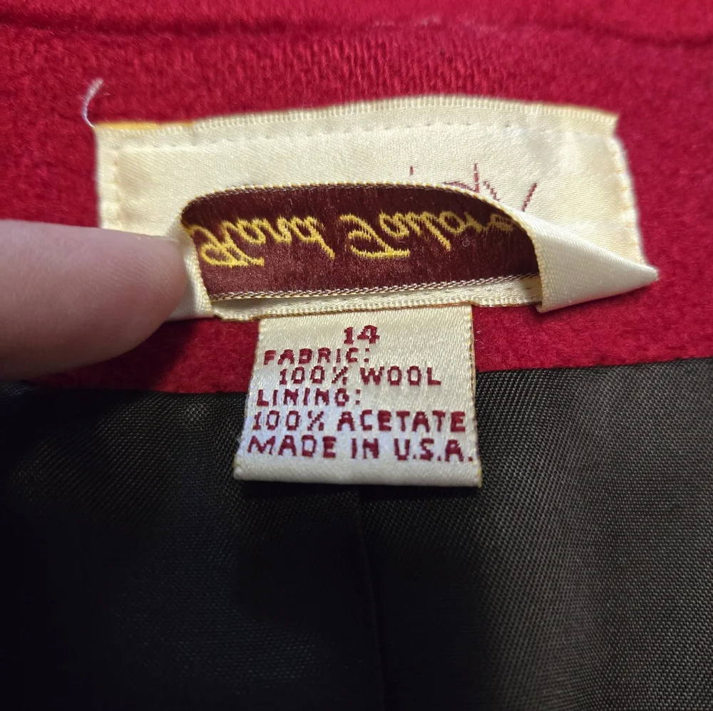 Elegant Red Women's Coat - Picture 7 of 12